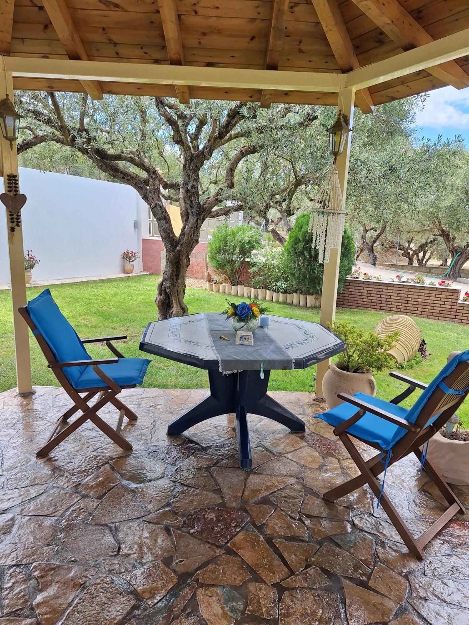 Villa Dionysia אמודי מראה חיצוני תמונה